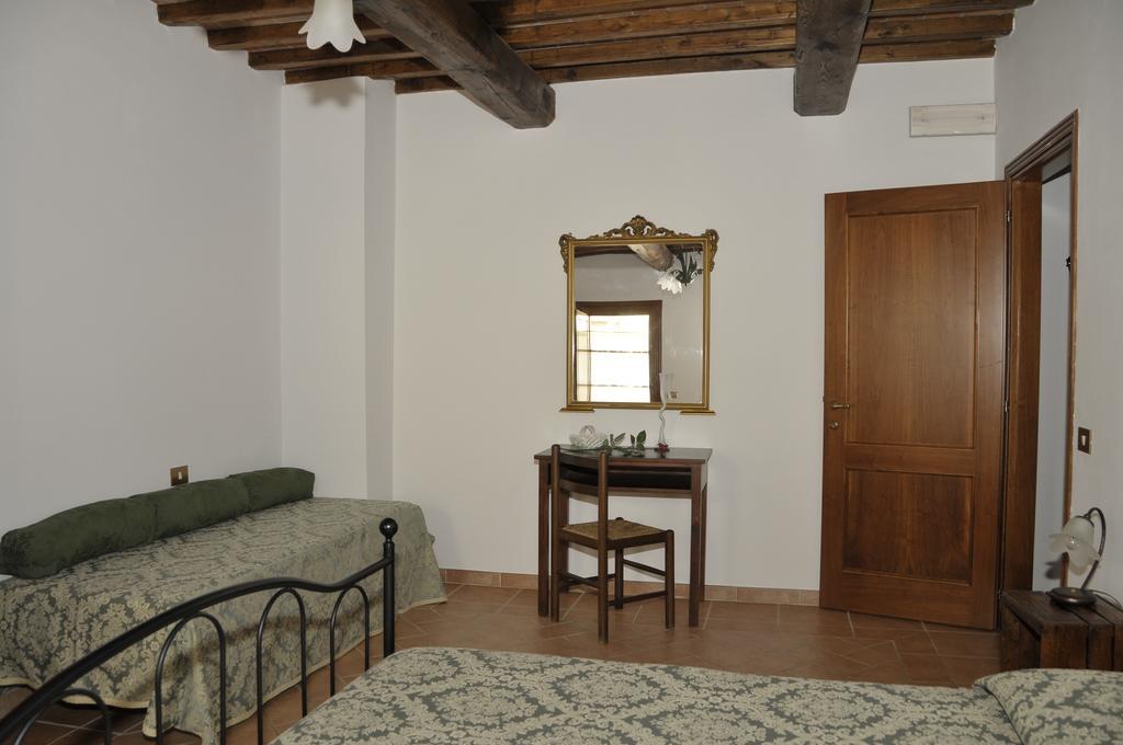 Agriturismo Renai E Monte II กัมบาสซี แตร์เม ภายนอก รูปภาพ
