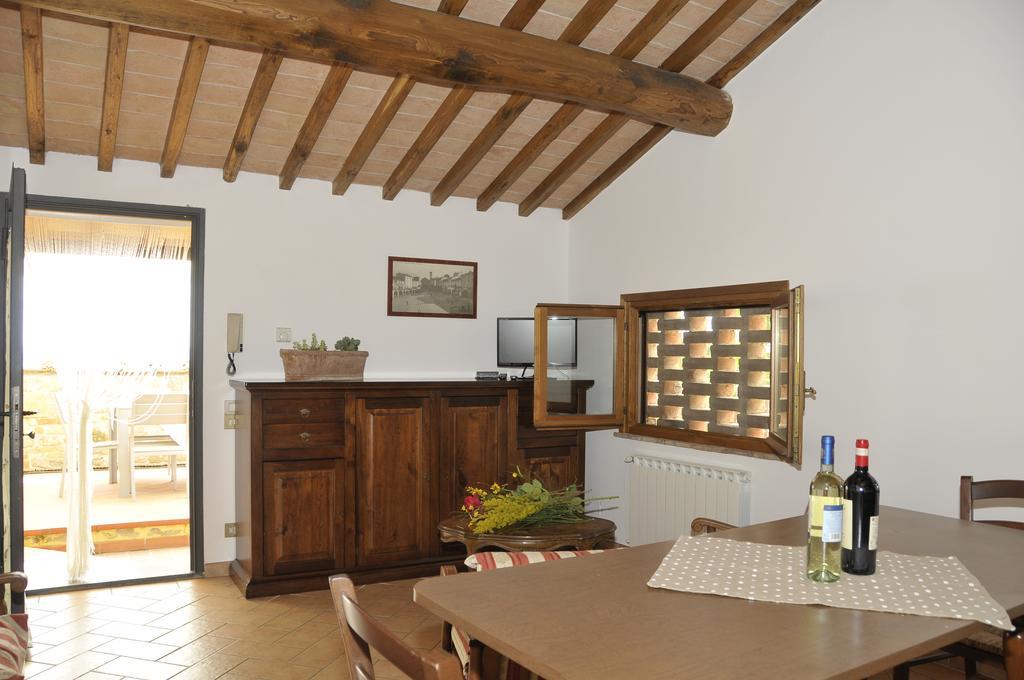 Agriturismo Renai E Monte II กัมบาสซี แตร์เม ภายนอก รูปภาพ