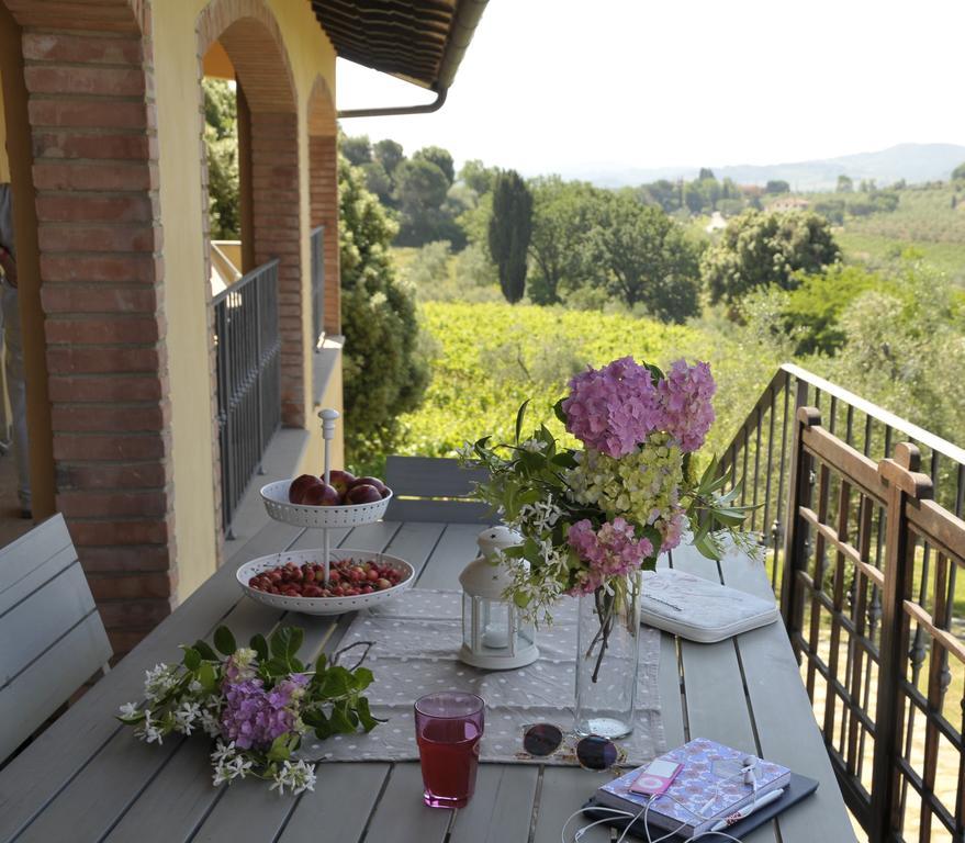 Agriturismo Renai E Monte II กัมบาสซี แตร์เม ภายนอก รูปภาพ