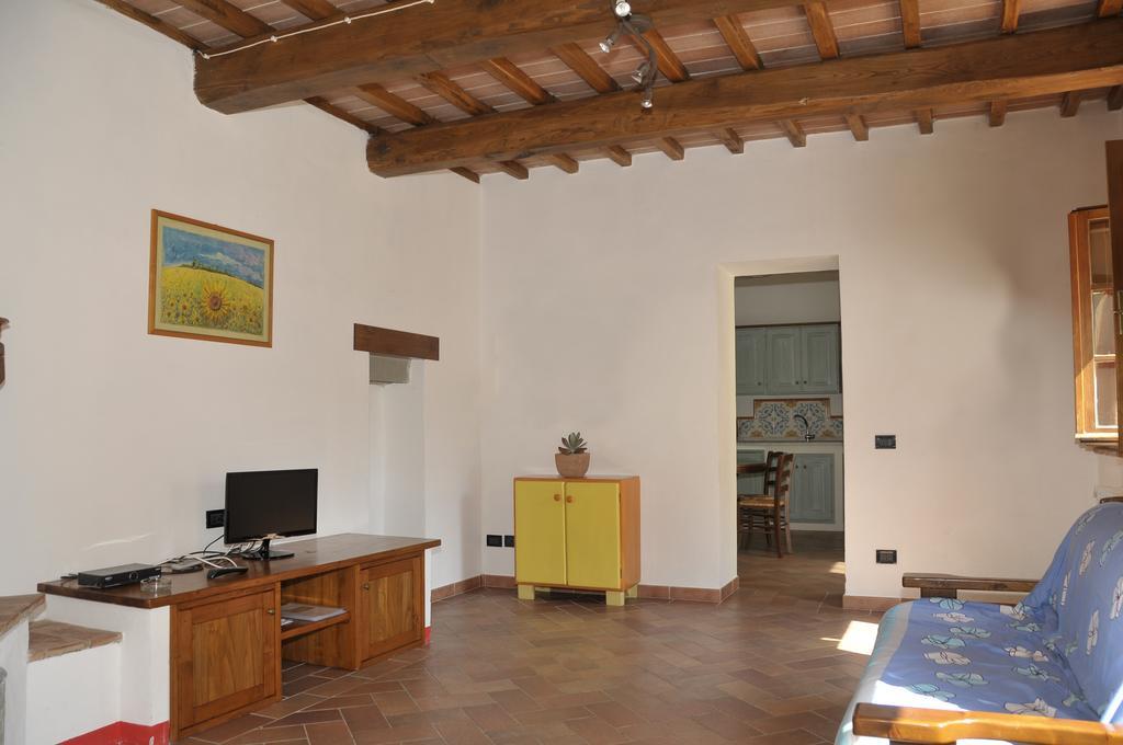 Agriturismo Renai E Monte II กัมบาสซี แตร์เม ภายนอก รูปภาพ